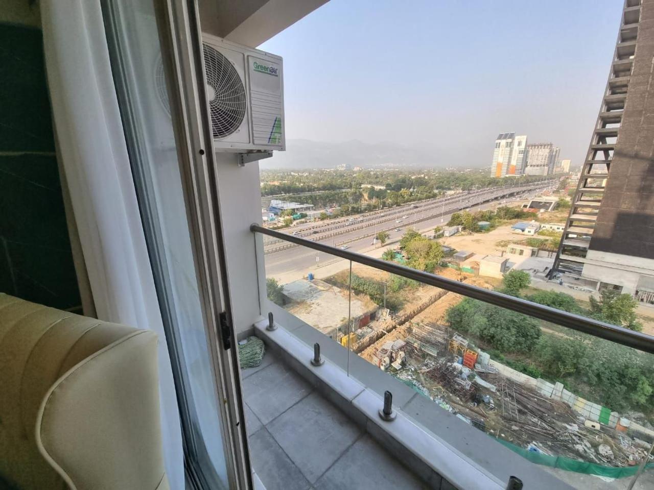 Centaurus View Residences - Exclusive Stays In Elysium Tower Apartments Islamabad Exterior foto